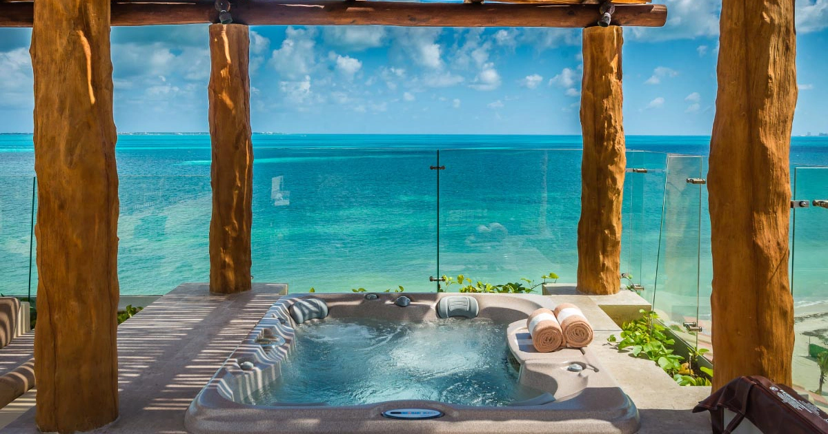 Villa del Palmar Cancun Jacuzzi