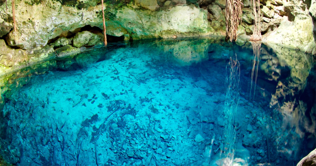 Cancun ancestral Cenotes