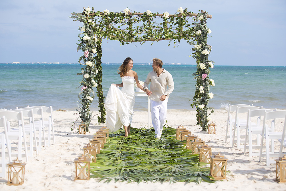 Casual, Comfortable, and Elegant Beach Weddings