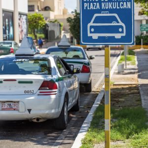 Taxis and Bus Services in Cancun