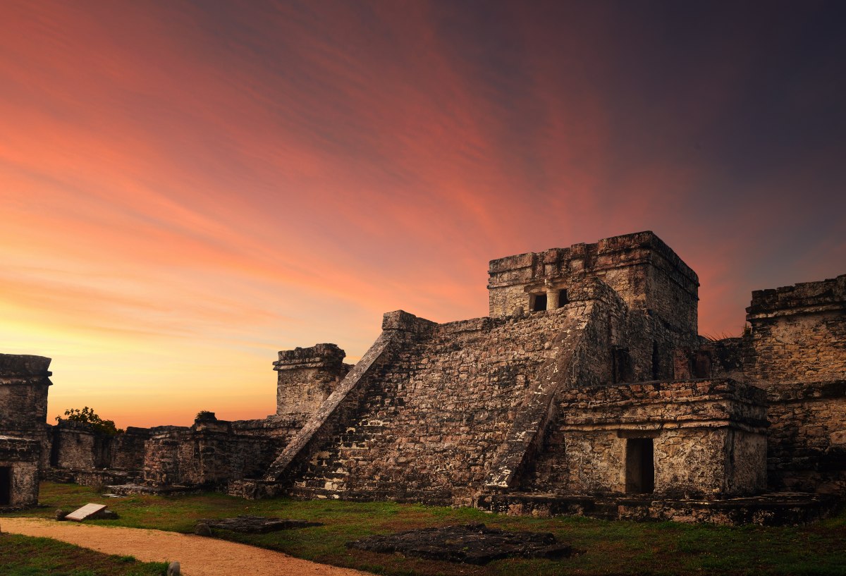 good time to visit Mexico and visit mayan ruins
