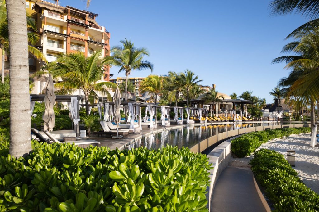 villa-del-palmar-cancun-beachfront-resort