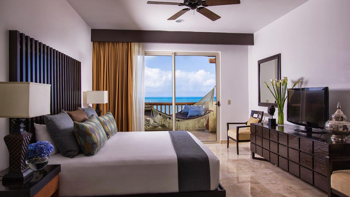 three bedroom penthouse king size bed and terrace