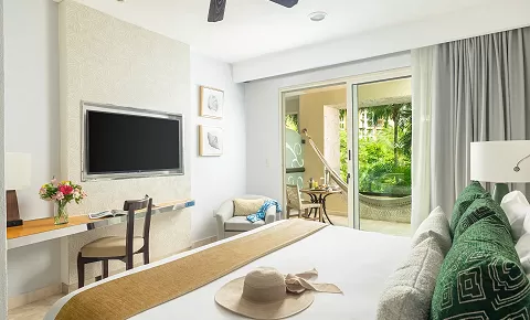 Deluxe Garden View Family Suite
