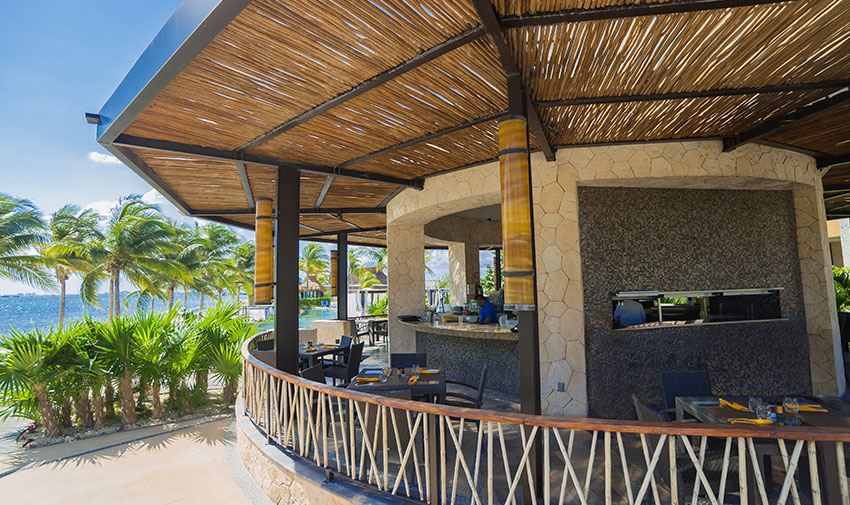 Dining Bar Bite at Villa del Palmar Cancun