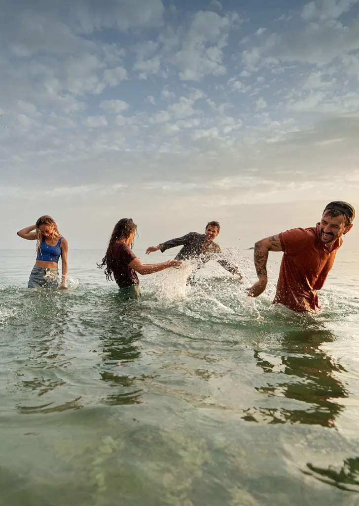 Villa del Palmar Cancun Social Groups