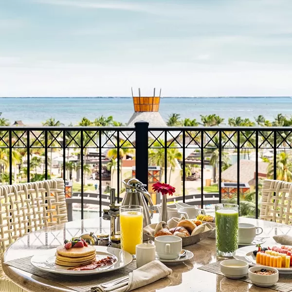 In-Suite Breakfast Experience