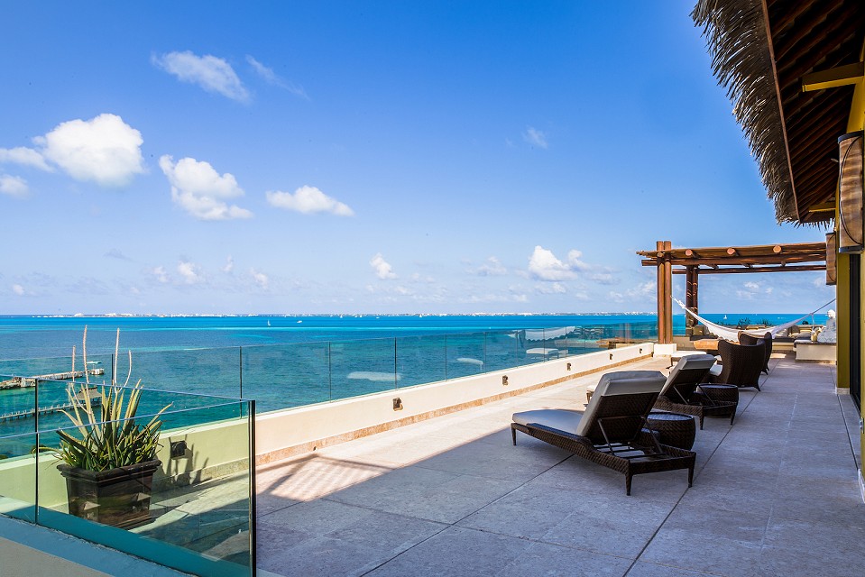 grand penthouse terrace amazing view