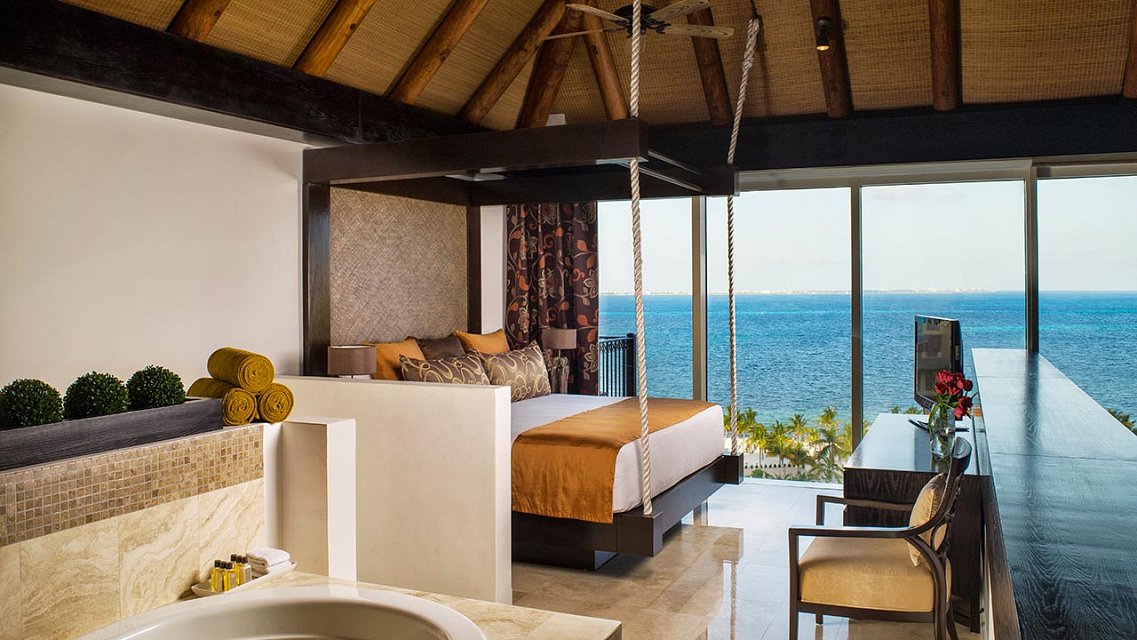 bedroom with a king size bed