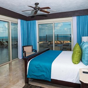 Master Bedroom 2 Bedroom Penthouse Villa del Palmar Cancun