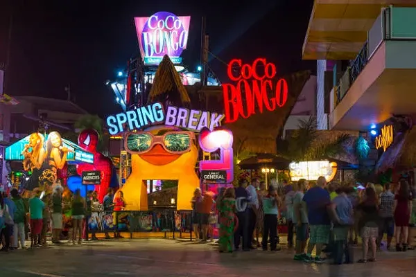 The city is renowned for its vibrant nightlife and diverse culinary scene.