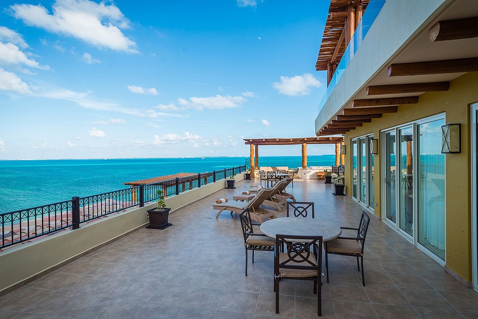 three bedroom penthouse terrace