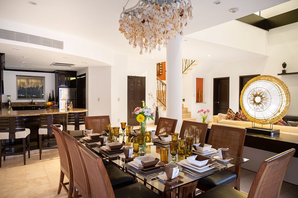 three bedroom loft dining room